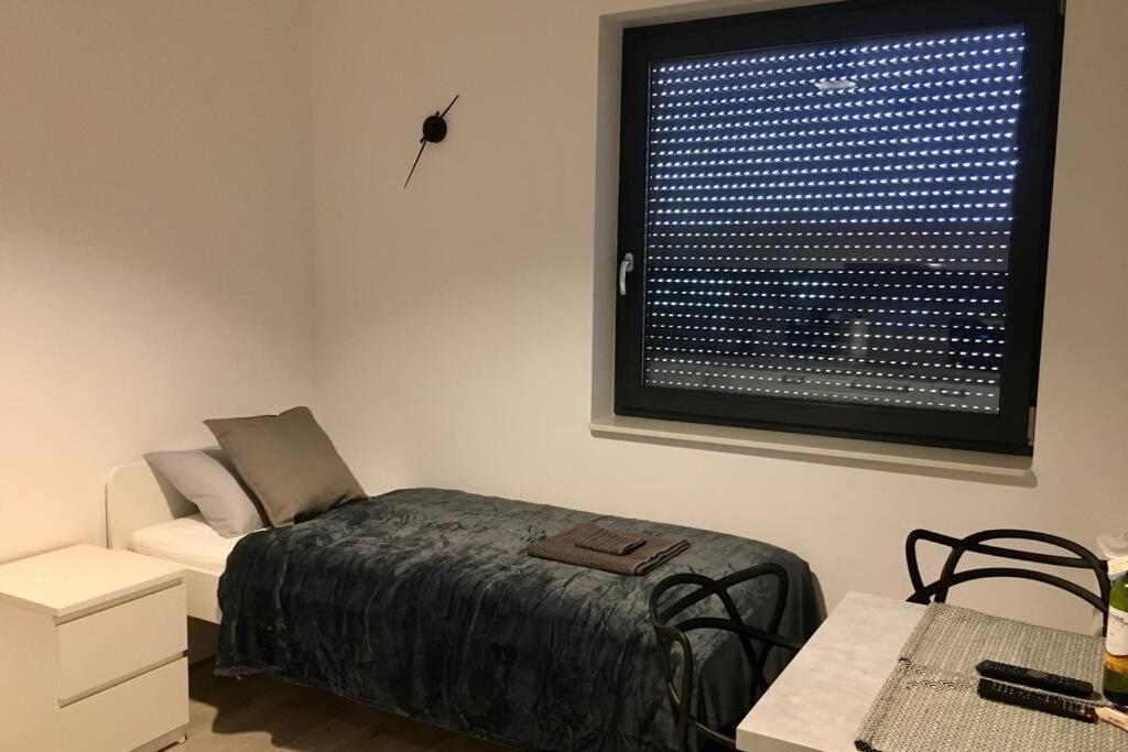 Apartament Fibra Brownie Ρίμπνικ Εξωτερικό φωτογραφία