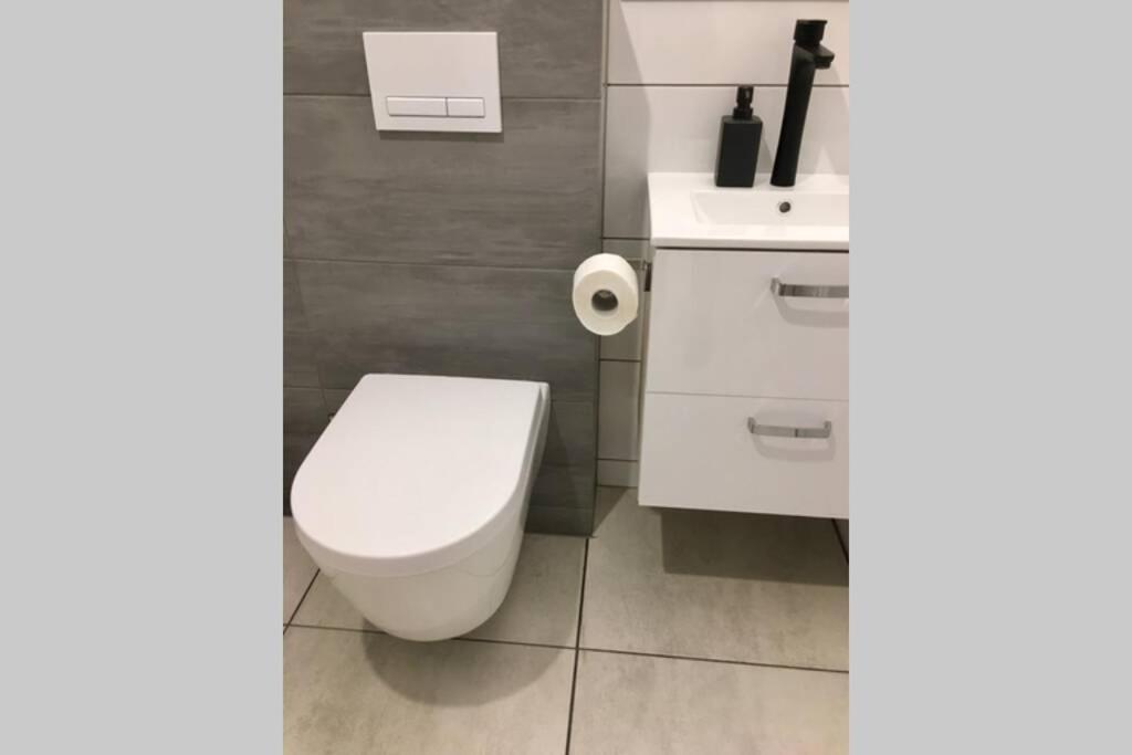 Apartament Fibra Brownie Ρίμπνικ Εξωτερικό φωτογραφία